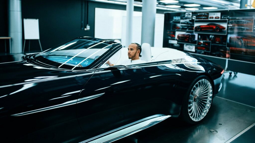 Lewis Hamilton fait la danse de la pluie à Hockenheim