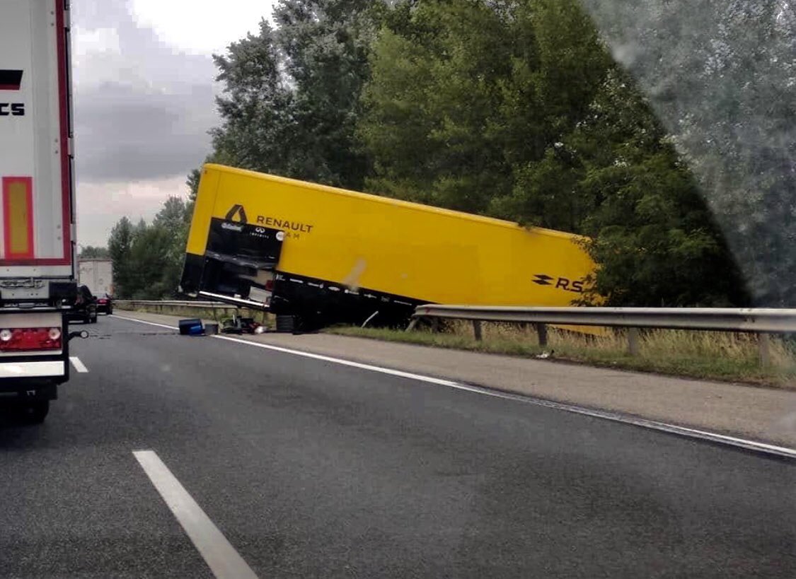 camion renault accident