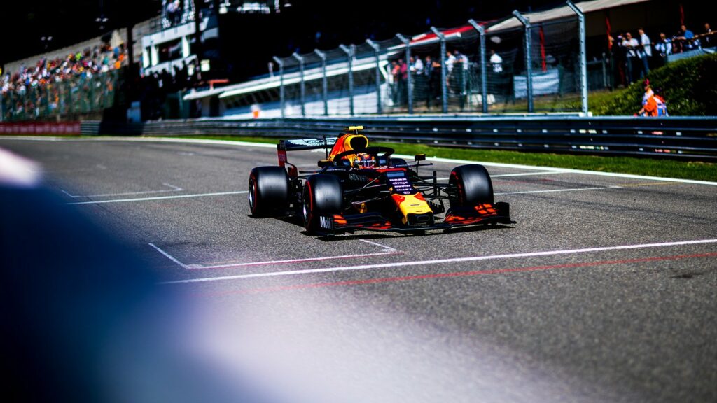 Comme une première journée d’école pour Alex Albon avec Red Bull