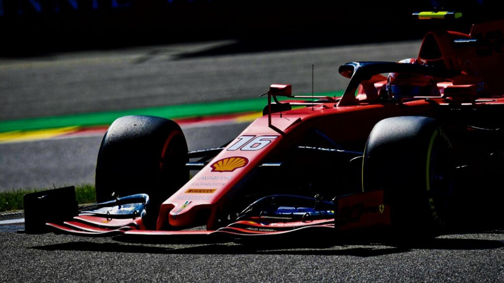 EL3 : Ferrari au top avant les qualifs, Hamilton dans le mur