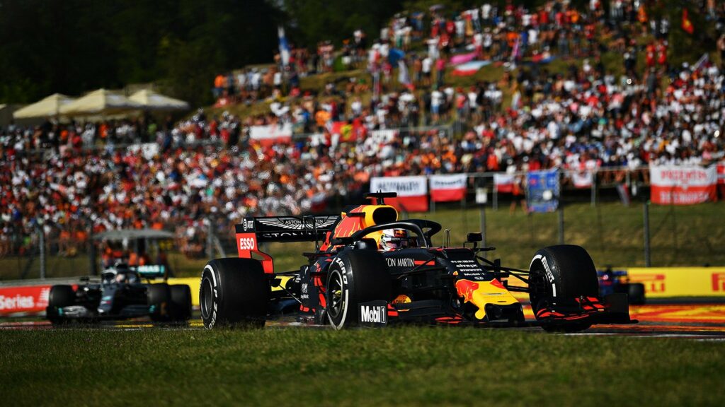 Horner juge « improbable » que Max Verstappen puisse se battre pour le titre cette année