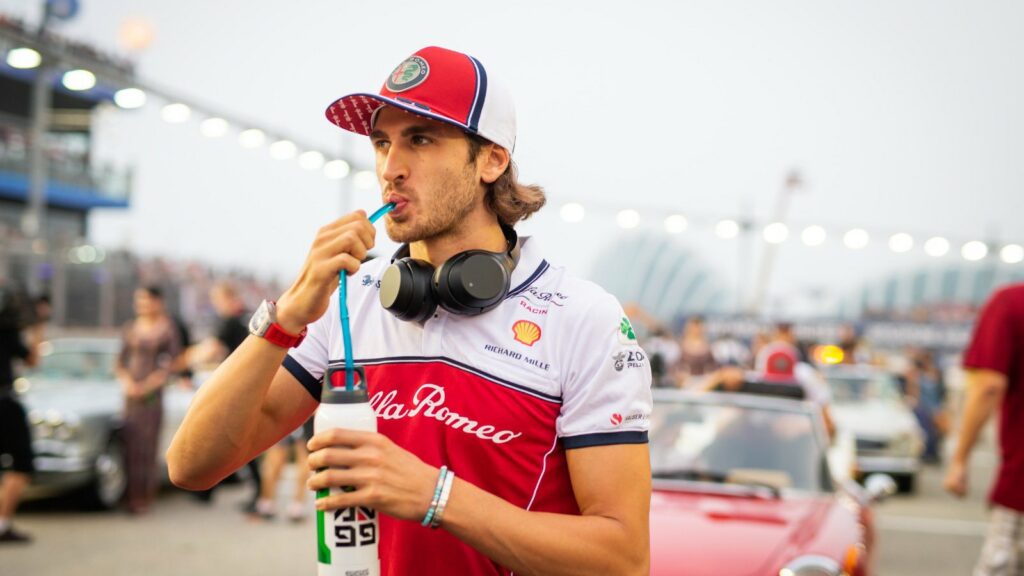 Giovinazzi ne pense pas avoir été dangereux à Singapour en passant proche d’une grue