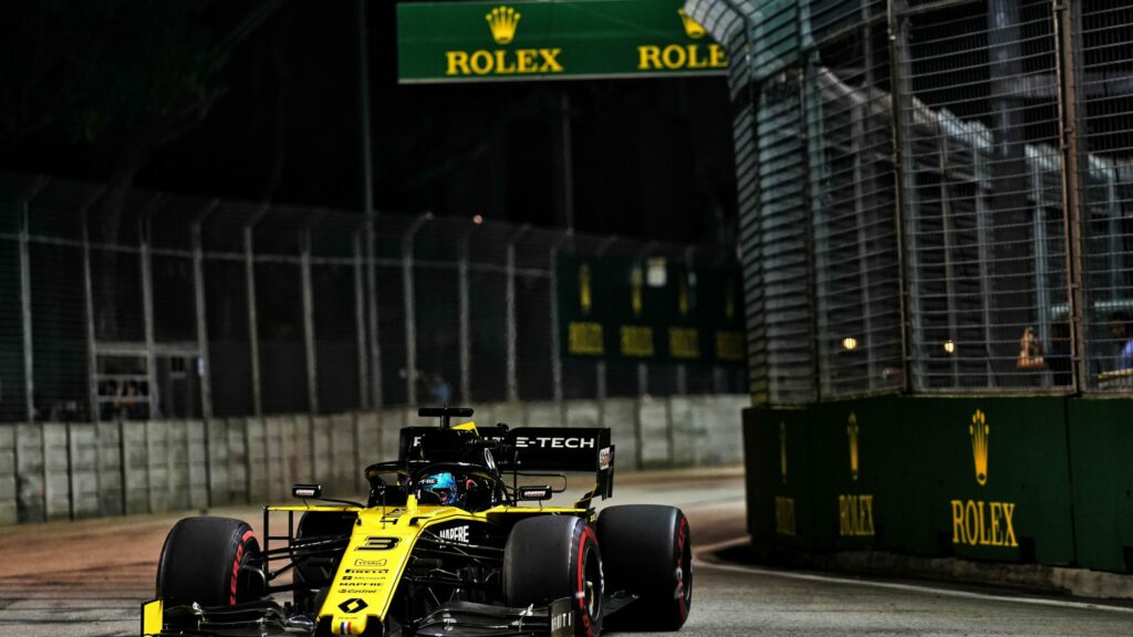 Renault F1 avec ses deux monoplaces dans le top dix sur la grille de départ à Singapour