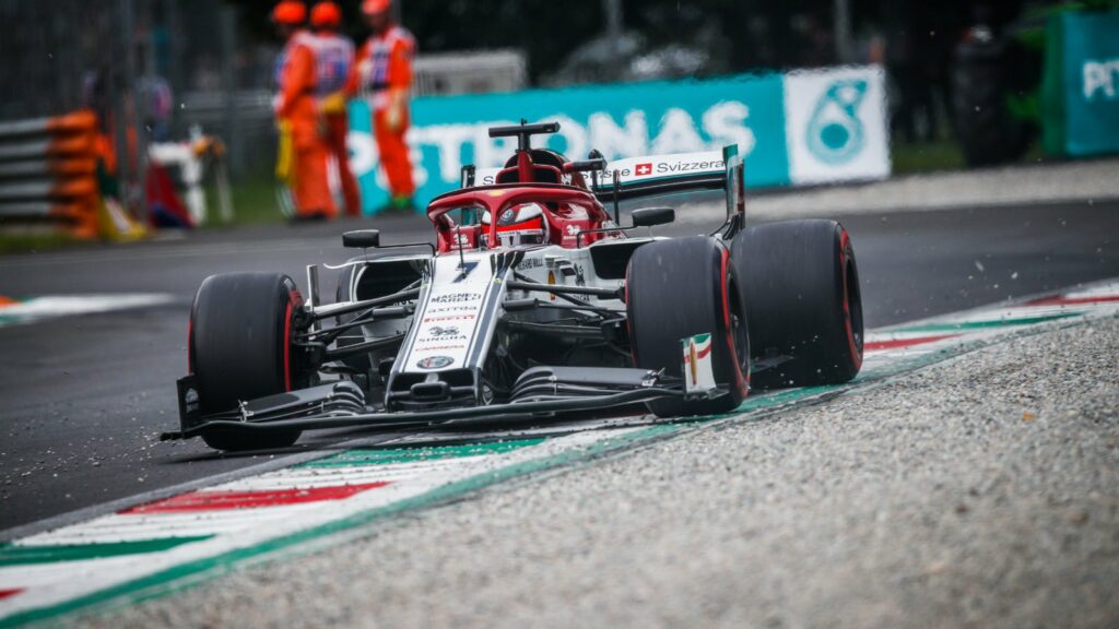 Dixième sur la grille de départ à Monza, Kimi Raikkonen risque une pénalité