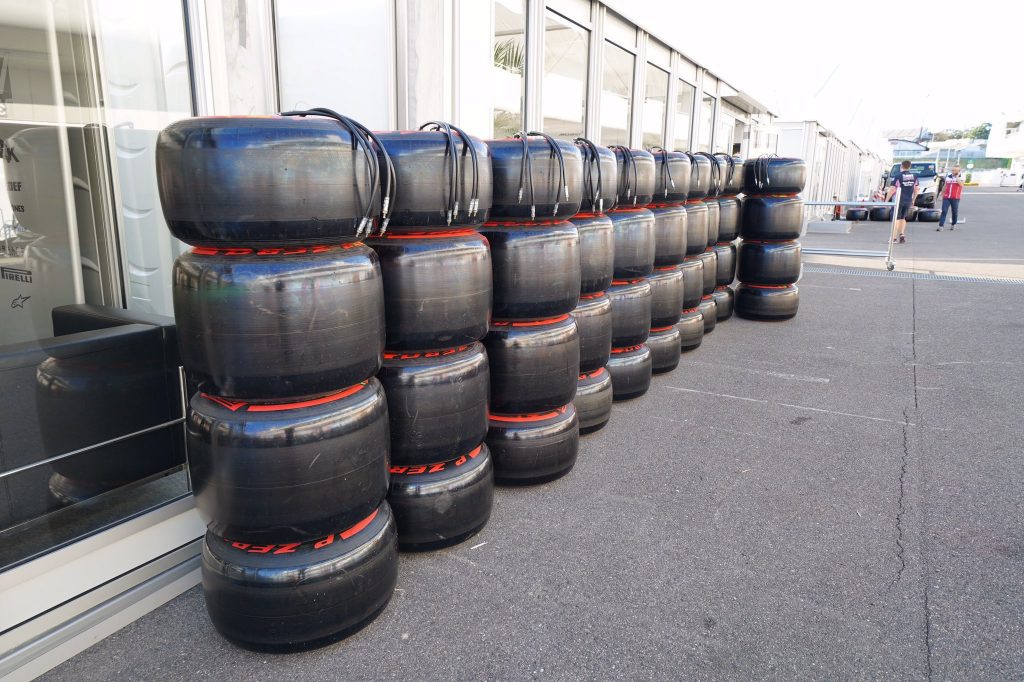 pneus pirelli F1