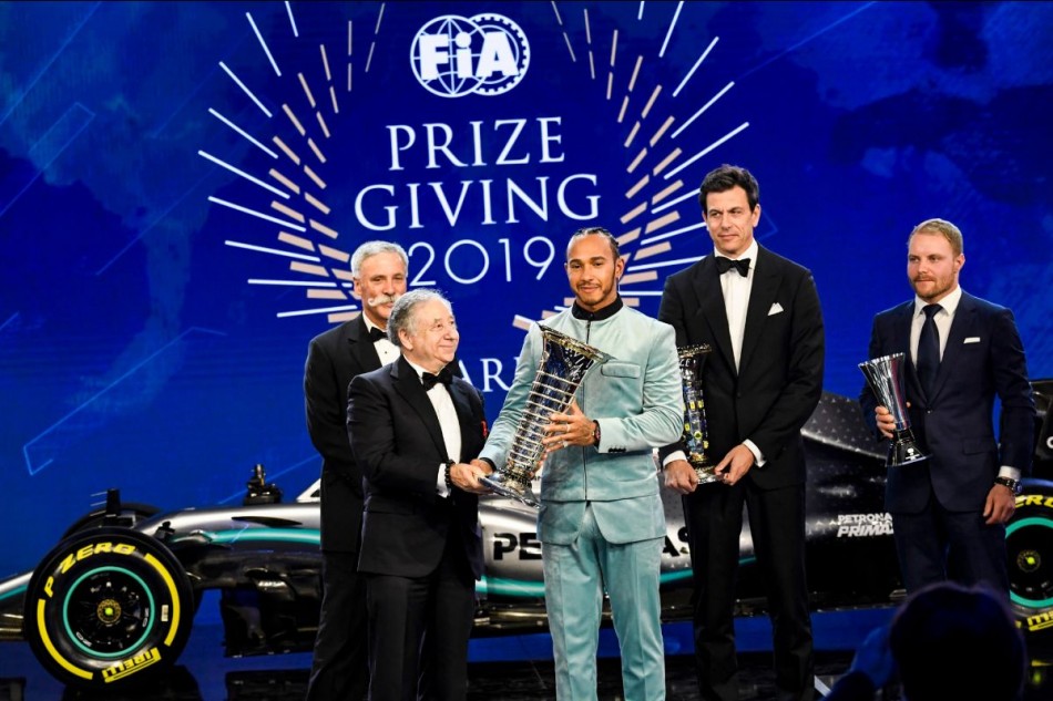Lewis Hamilton trophée 2019