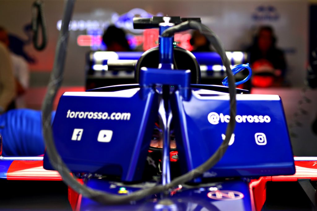 alpha tauri toro rosso