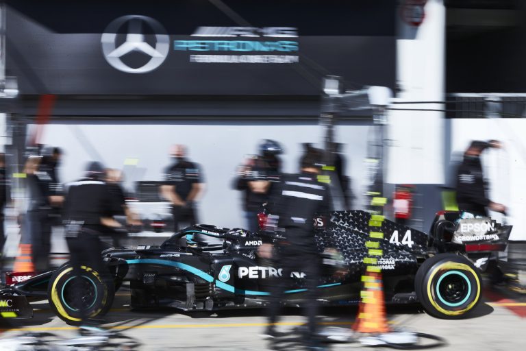 F1 - Première balle de match pour Mercedes au Portugal ...