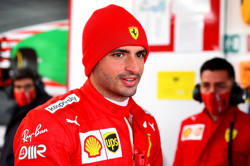F1 - Première journée "inoubliable" pour Carlos Sainz chez Ferrari