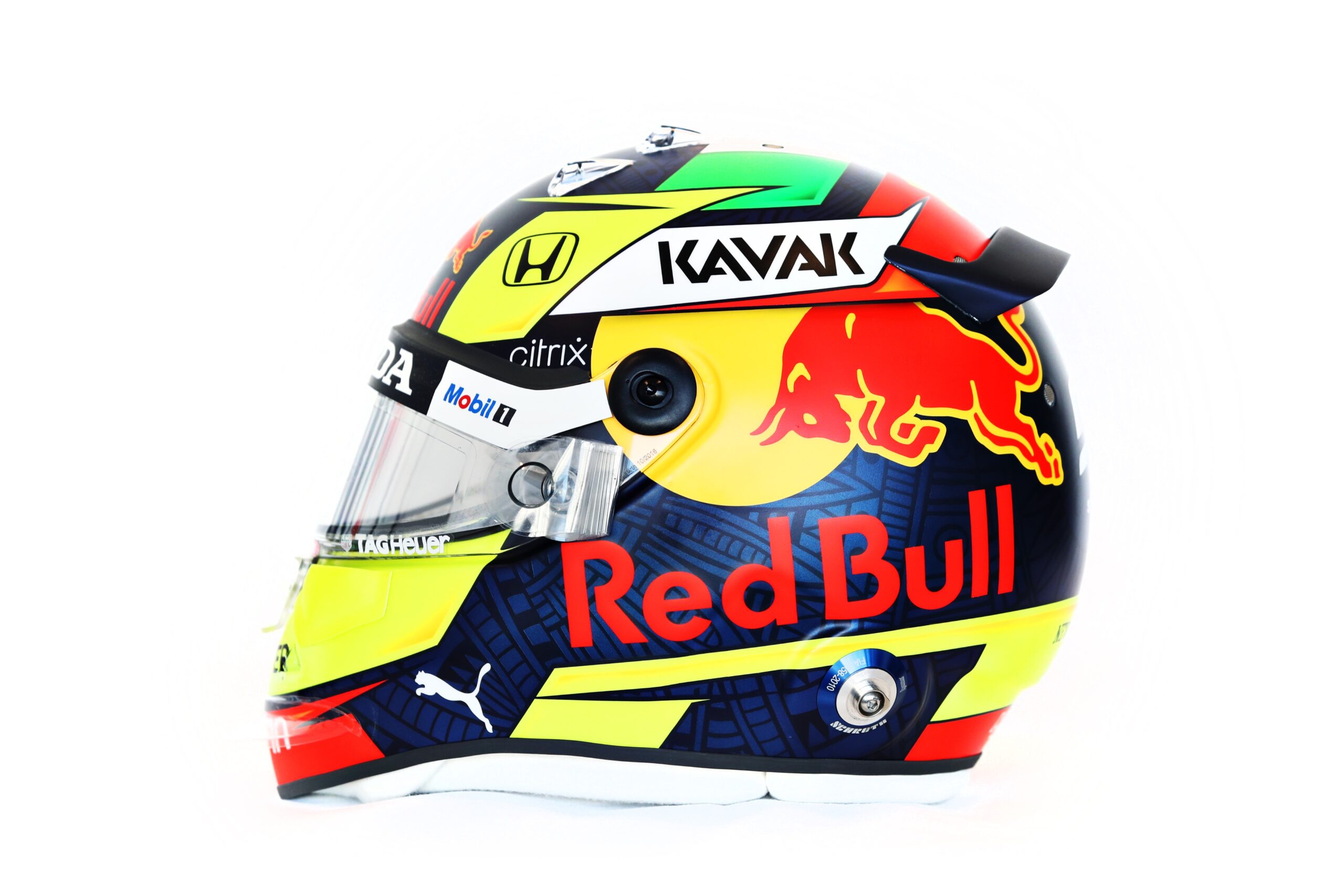 F1 - Sergio Perez présente son premier casque aux couleurs Red Bull