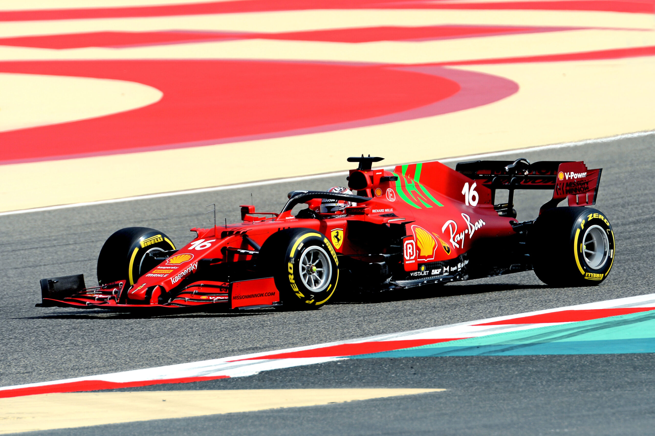 F1 - La Ferrari SF21 a pris la piste pour la première fois à Bahreïn