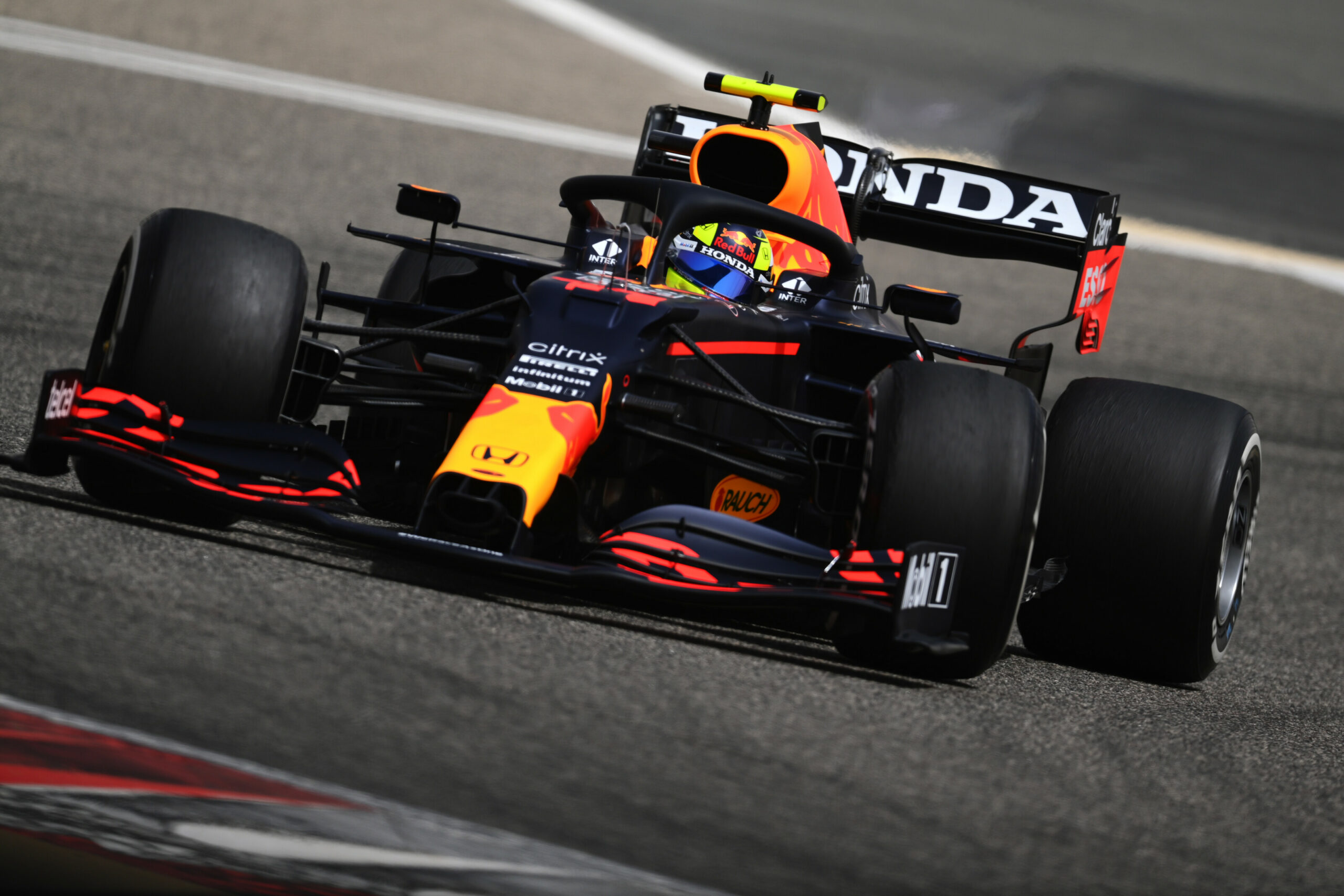 F1 - Perez : "le pilotage de la RB16B est très différent de la Racing Point"