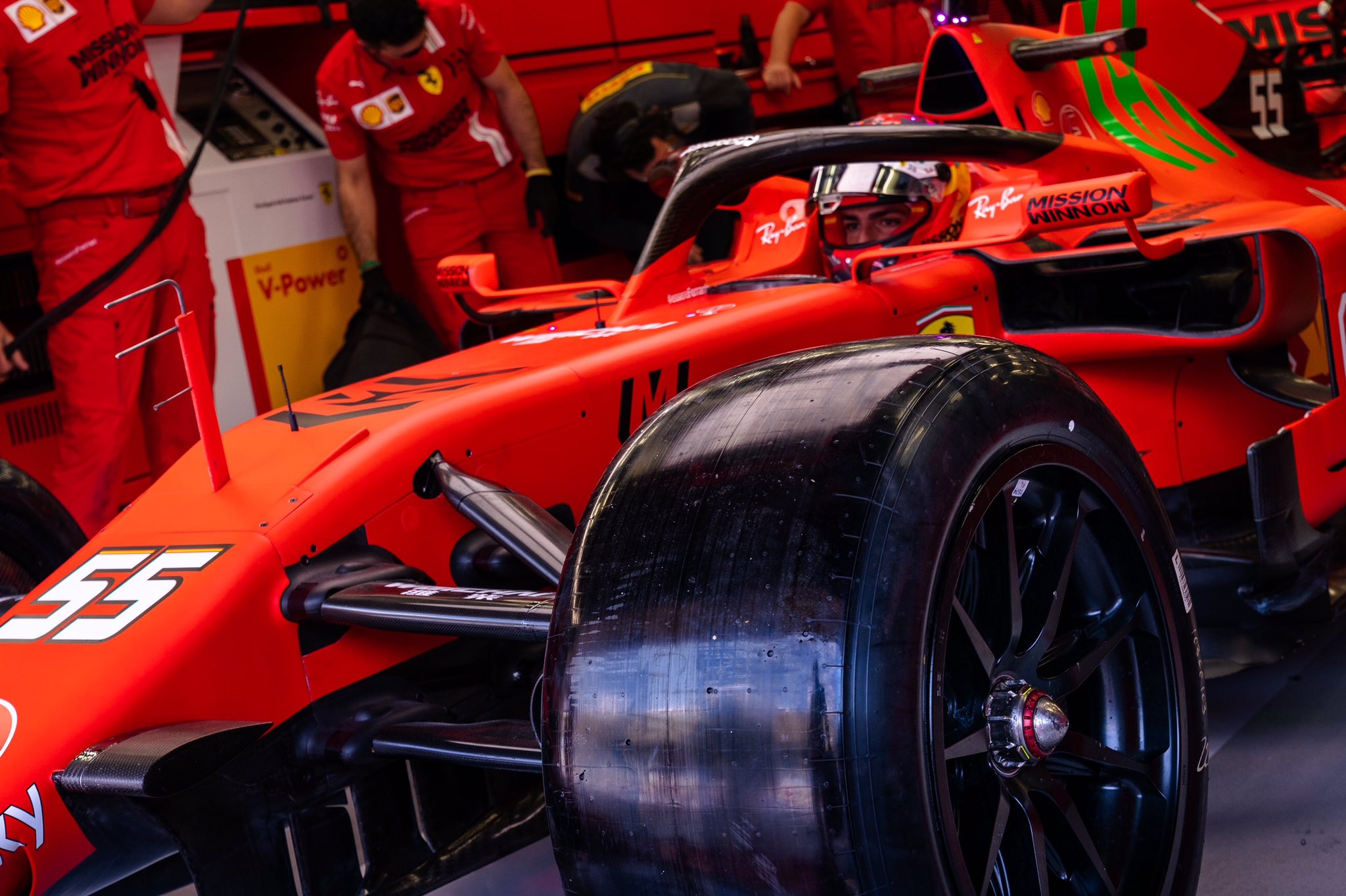 F1 - Les pilotes Ferrari en piste à Bahreïn ce mardi pour aider Pirelli