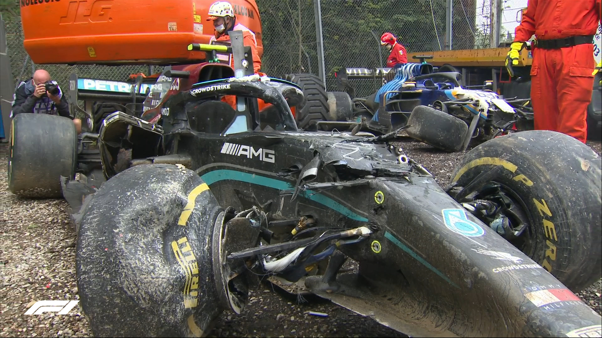F1 - Russell et Bottas se rejettent la faute après leur gros crash à Imola