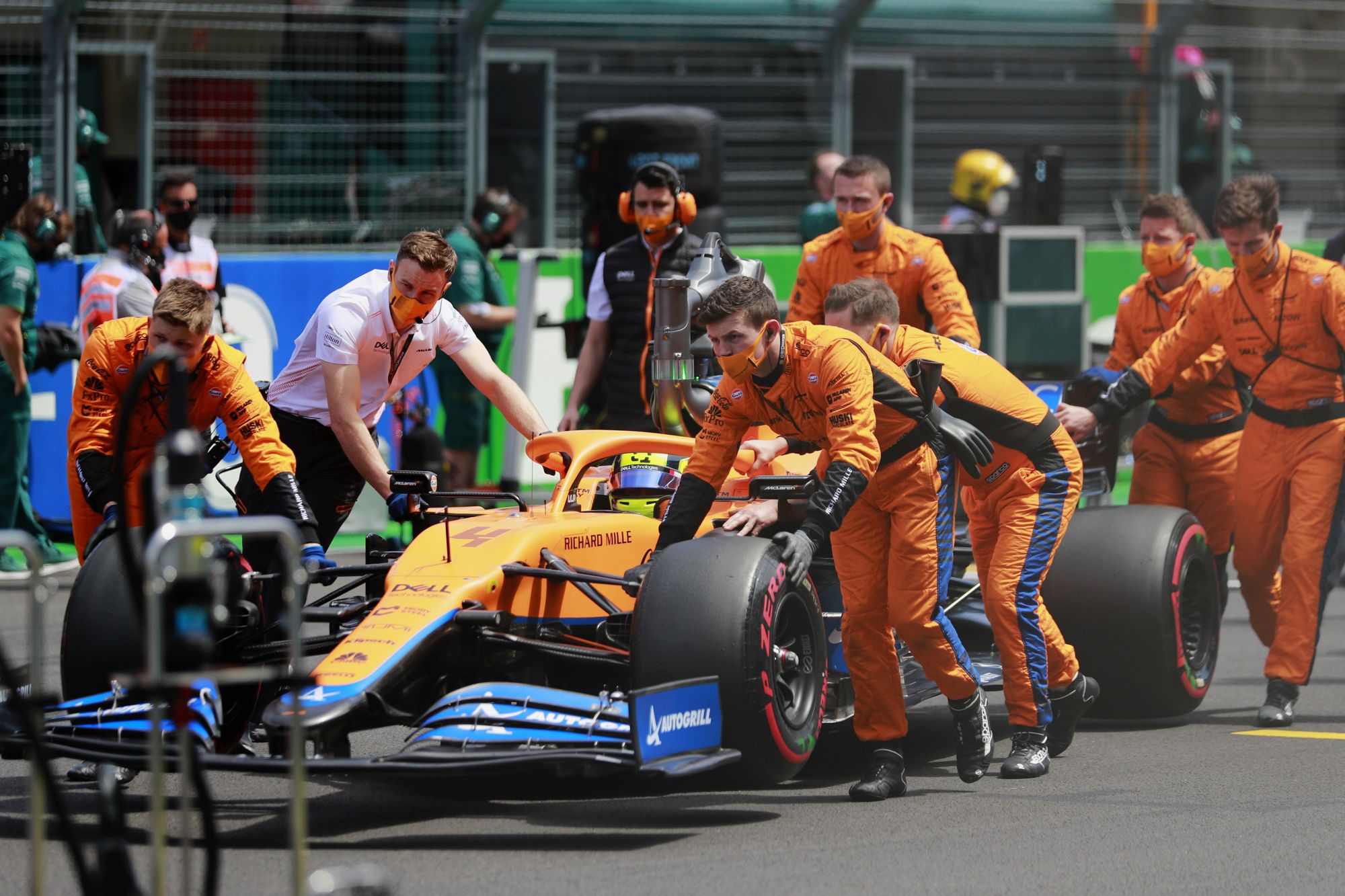 F1 - La McLaren de Norris inspectée en profondeur par la FIA au Portugal
