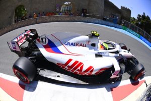 Boîte de vitesses neuve pour Schumacher et Leclerc à Bakou