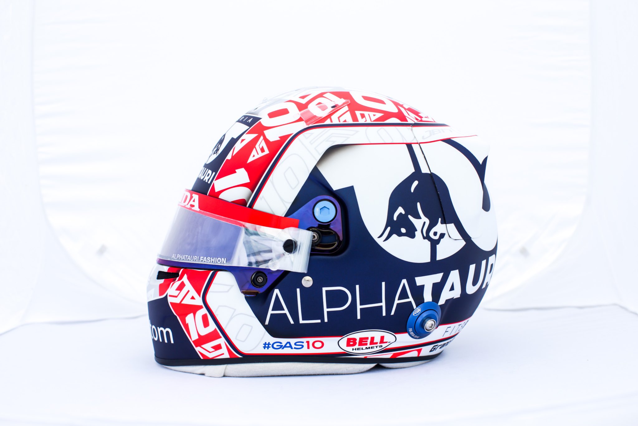 F1 - Pierre Gasly et Esteban Ocon avec un casque spécial au GP de France