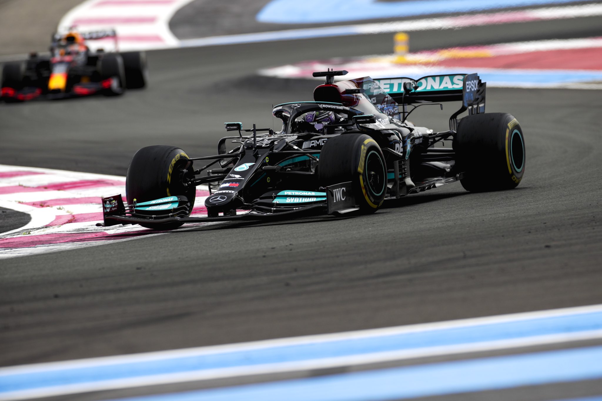 F1 - Hamilton veut comprendre pourquoi Mercedes perd autant dans les lignes droites