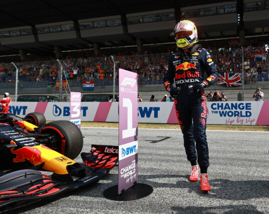 F1 - Hamilton prédit une victoire facile pour Max Verstappen ce dimanche