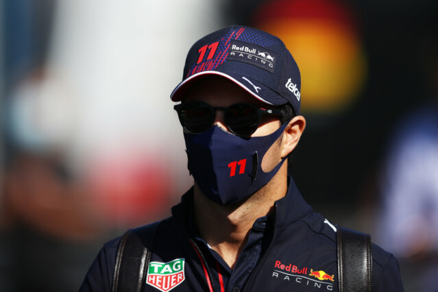 F1 - Officiel : départ depuis les stands pour Perez et Latifi