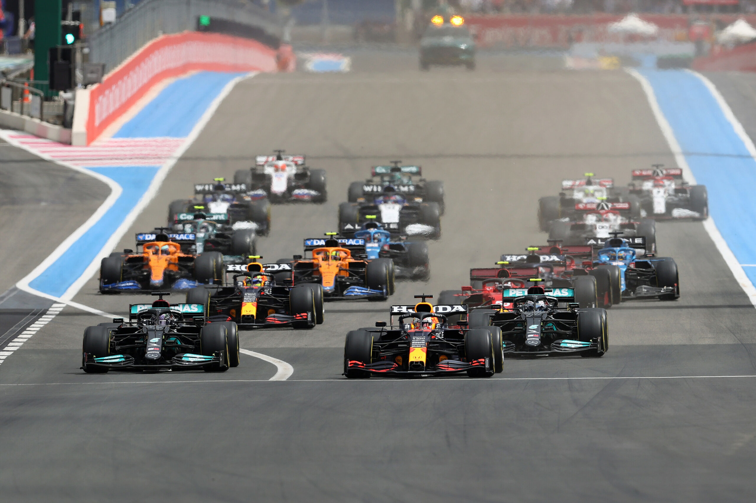 F1 - Le Circuit Paul Ricard recrute ses futurs commissaires de piste