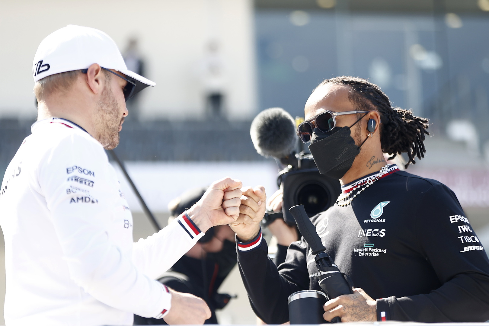 F1 - Hamilton clarifie ses propos sur Bottas et Perez