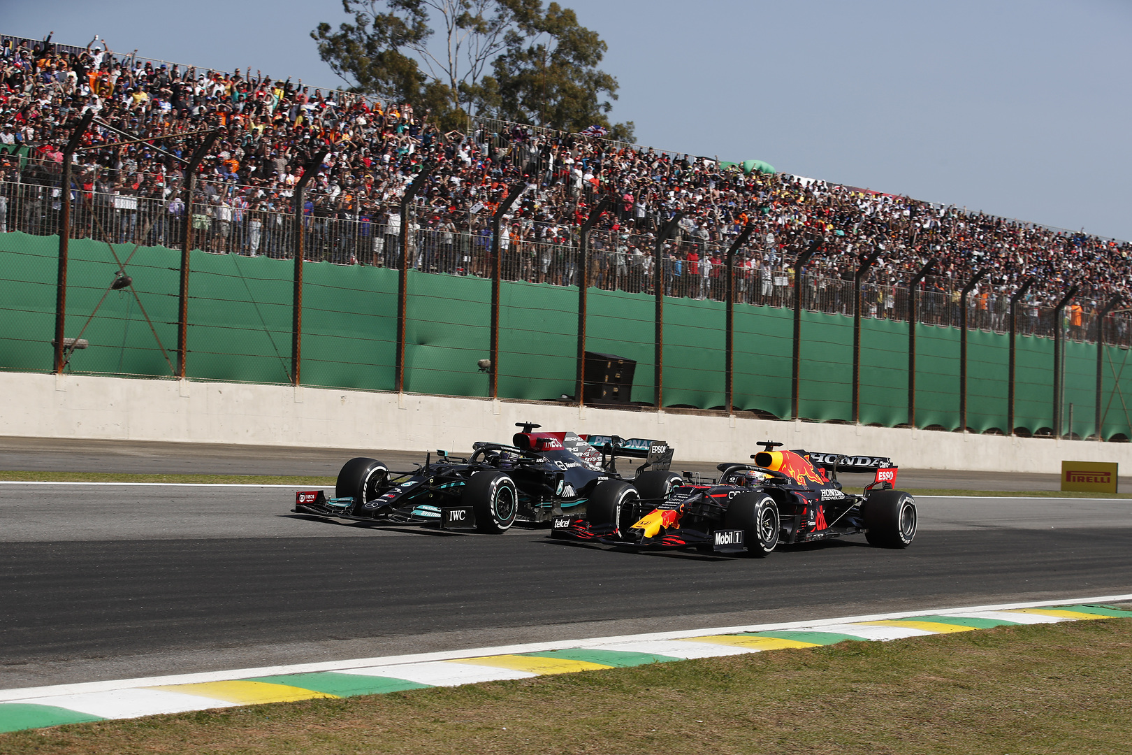 F1 - Vidéo : l'incident Verstappen/Hamilton au Brésil sous tous les angles