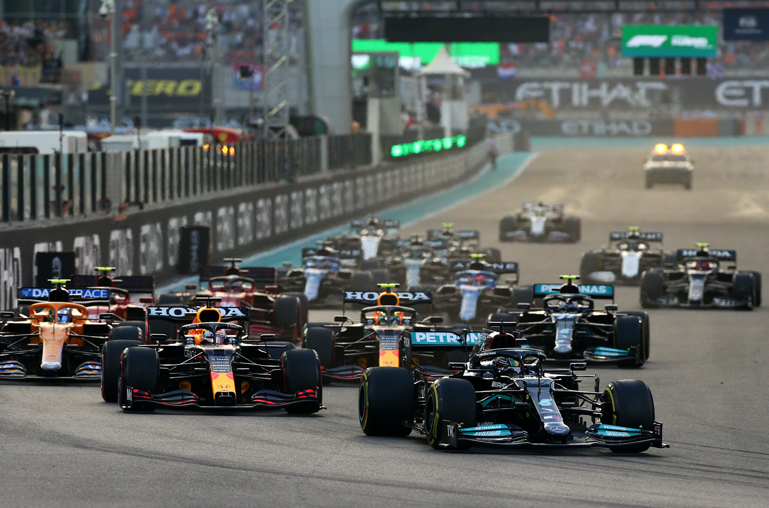 F1 - Revivez le Grand Prix d'Abou Dhabi 2021 complétement fou