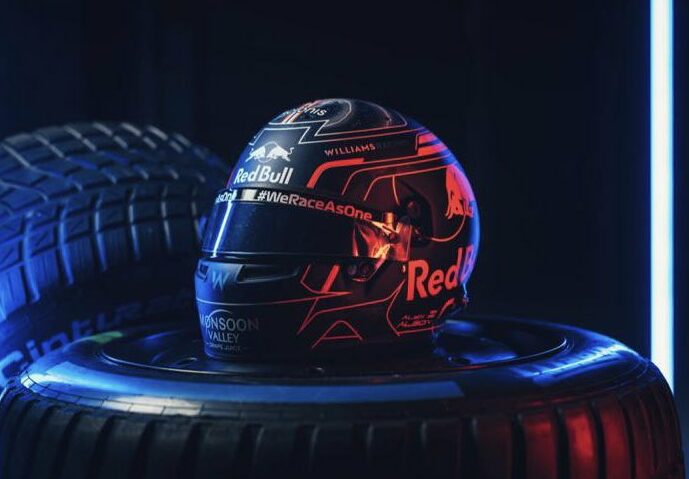 F1 - Alex Albon dévoile son casque avec un logo Red Bull