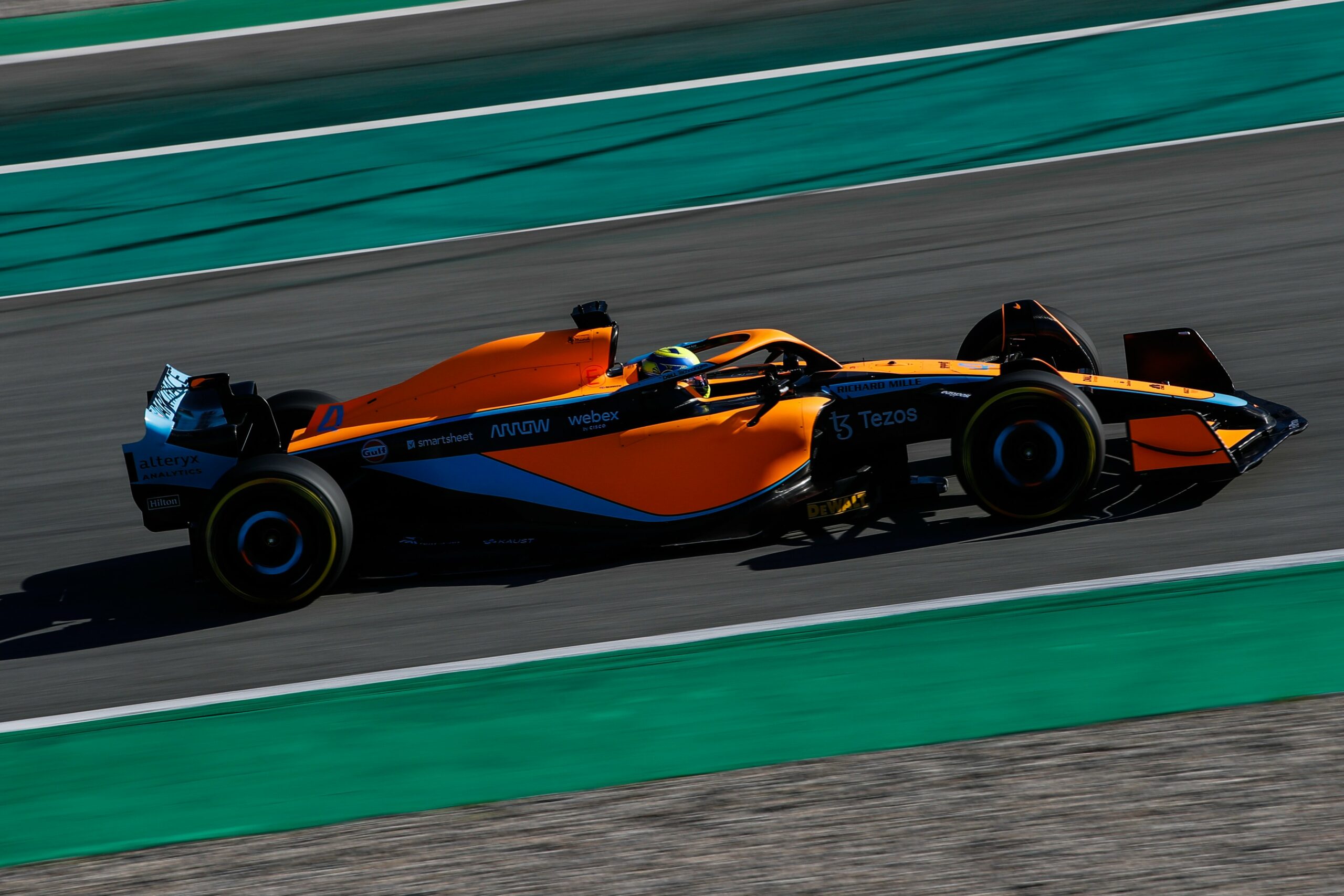 F1 - La McLaren MCL36 a pris la piste à Barcelone