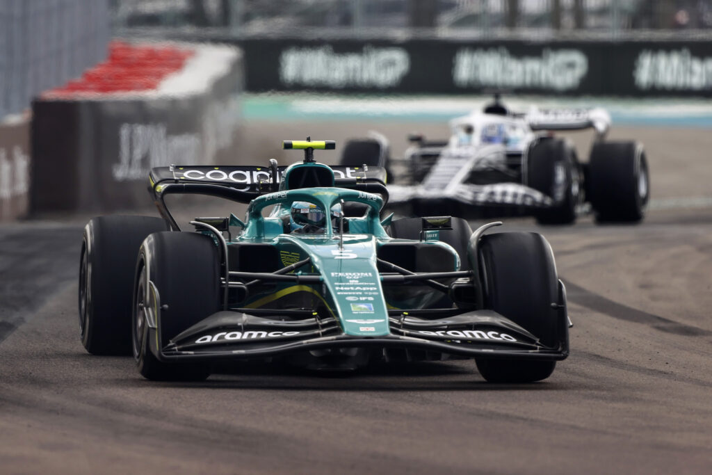 vettel-crash-miami-f1