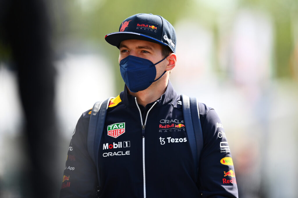 max-verstappen-f1-casque