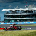 F1 - Carlos Sainz remporte une course complétement folle à Silverstone