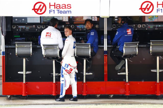 F1 - Problème de direction sur la Haas de Schumacher aux qualifications