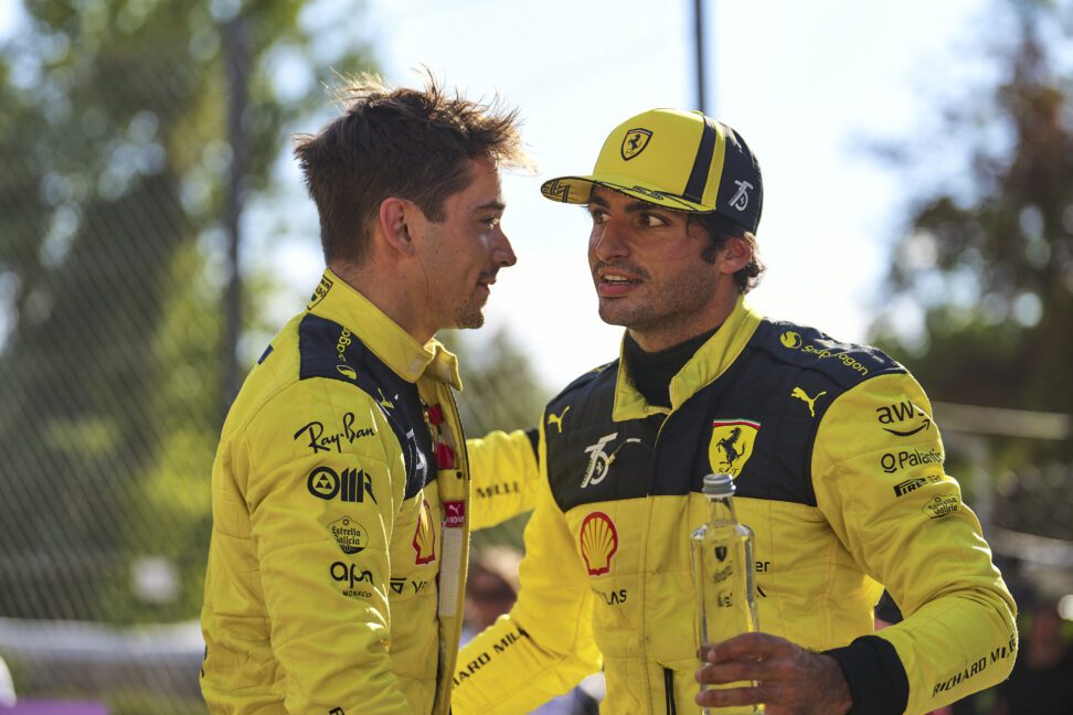 F1 - Carlos Sainz estime que les critiques sur Ferrari sont exagérées