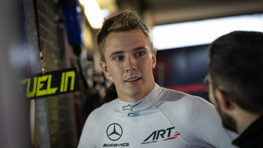 Frederik Vesti au volant de la Mercedes W13 aux tests d’Abou Dhabi