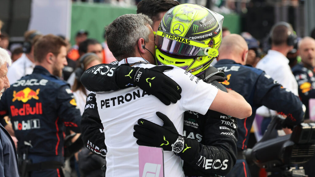 Hamilton assuré de rester chez Mercedes pour quelques années encore