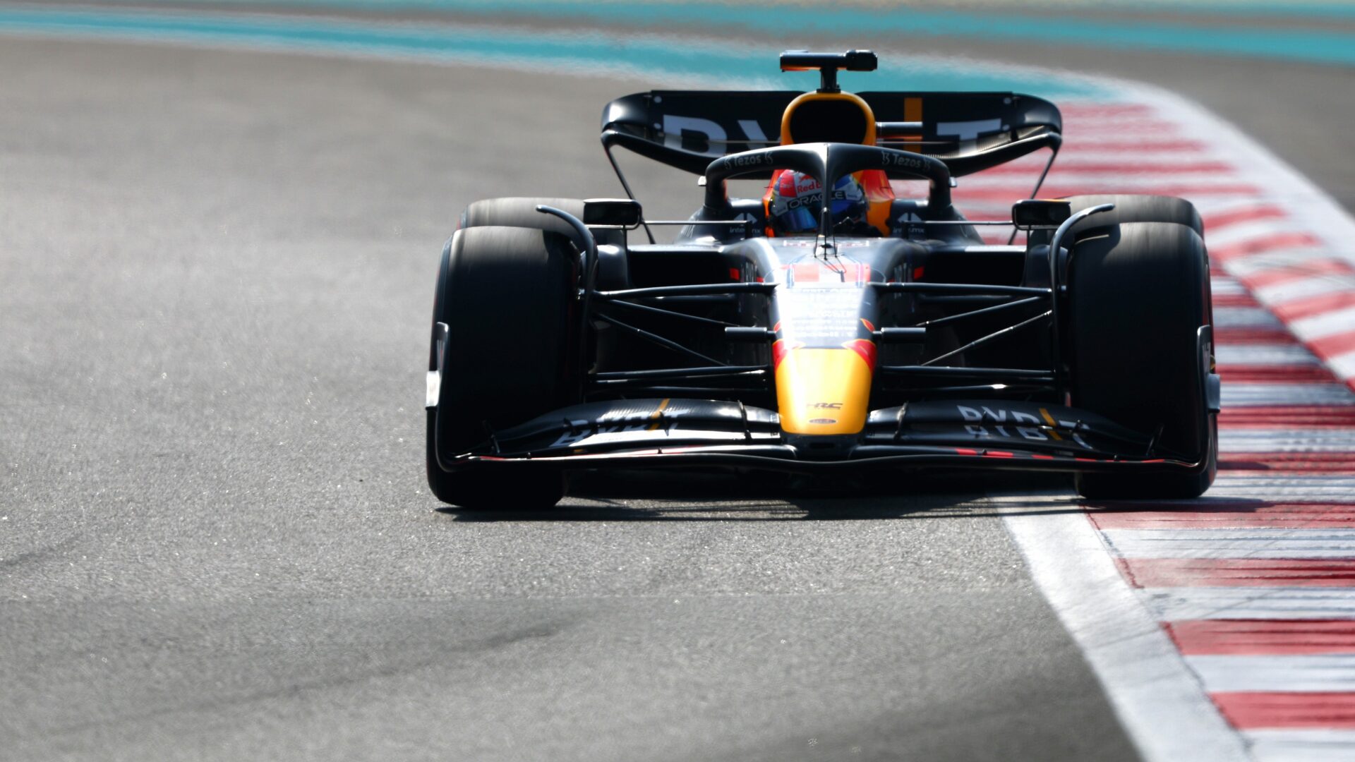 F1 - Photos : les tests F1 en images à Abou Dhabi