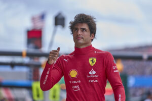 Carlos Sainz reçoit (enfin) sa première Ferrari !