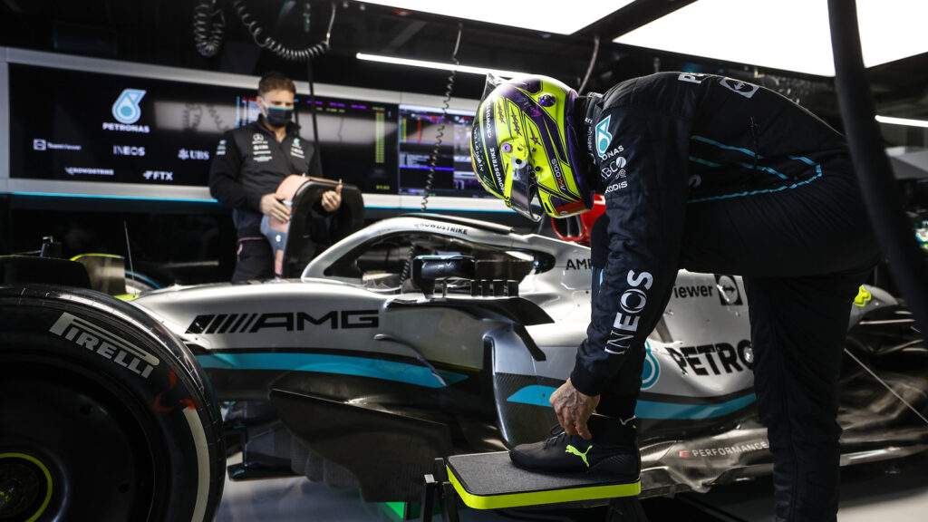 Hamilton espère voir McLaren et Alpine se battre à l’avant en 2023