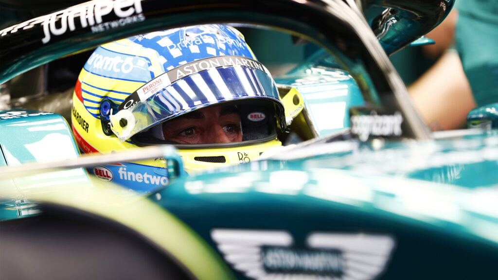Alonso seul au volant de l’Aston Martin ce vendredi