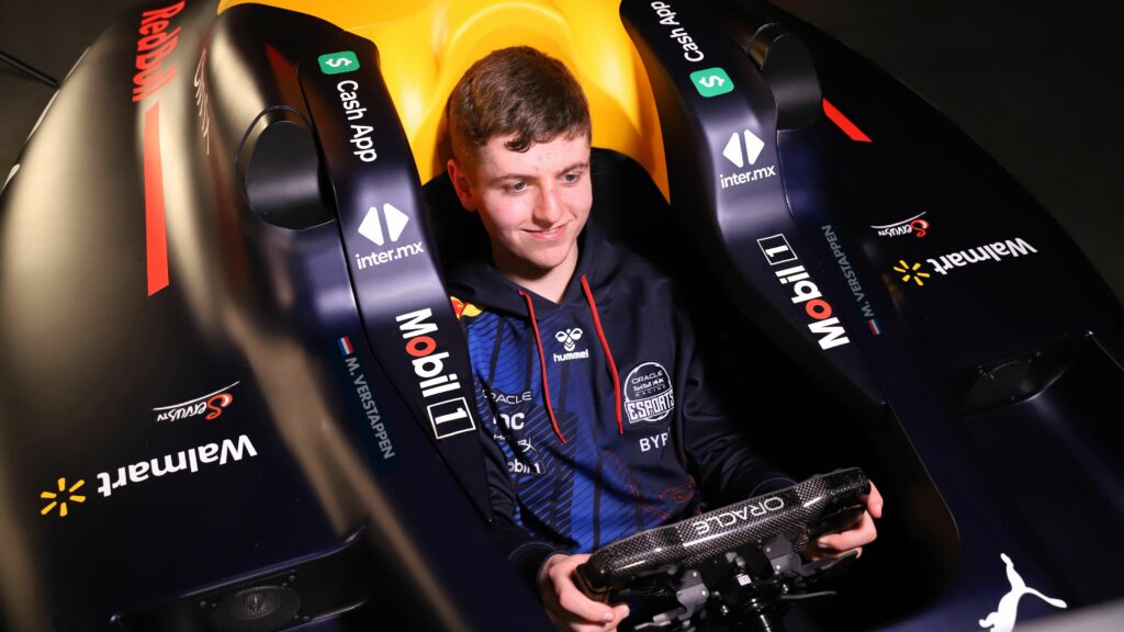 Les simulateurs Red Bull chez F1 Authentics à un prix démentiel