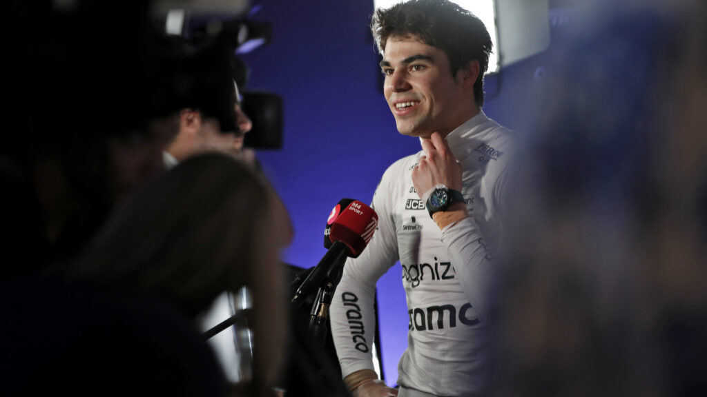 Stroll au volant de sa F1 avec un poignet blessé et un orteil cassé