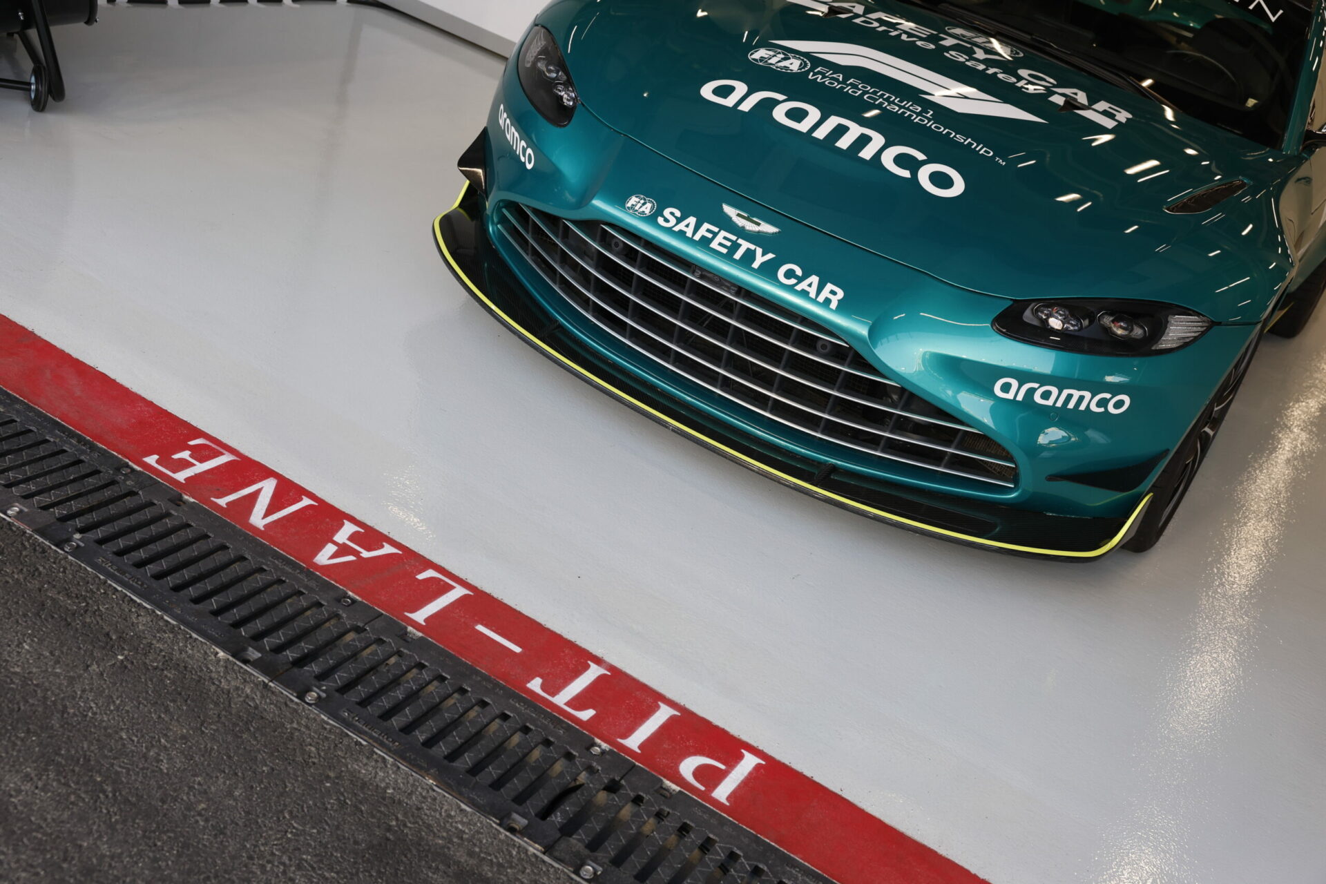 Aston Martin officialise son retrait du rôle de voiture de sécurité en Formule 1