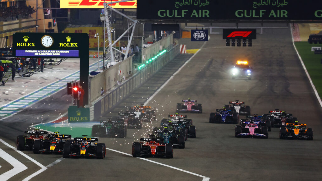 Verstappen vainqueur à Bahreïn devant Perez et…Alonso !