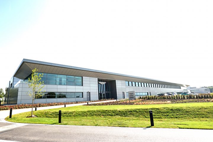 campus Aston Martin F1