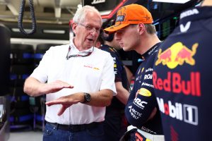 Helmut Marko salue la décision de Max Verstappen de rester chez Red Bull