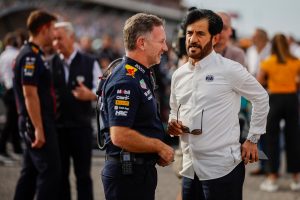 Mohammed Ben Sulayem évoque le possible retour des moteurs V10 en Formule 1