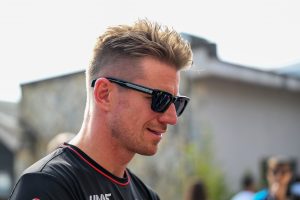 Nico Hülkenberg appelle à la prudence face aux spéculations sur les moteurs F1 2026