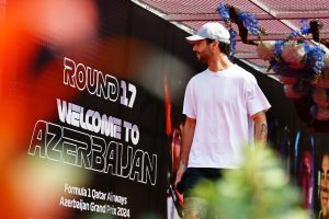 Daniel Ricciardo hospitalisé après une chute à moto en Australie